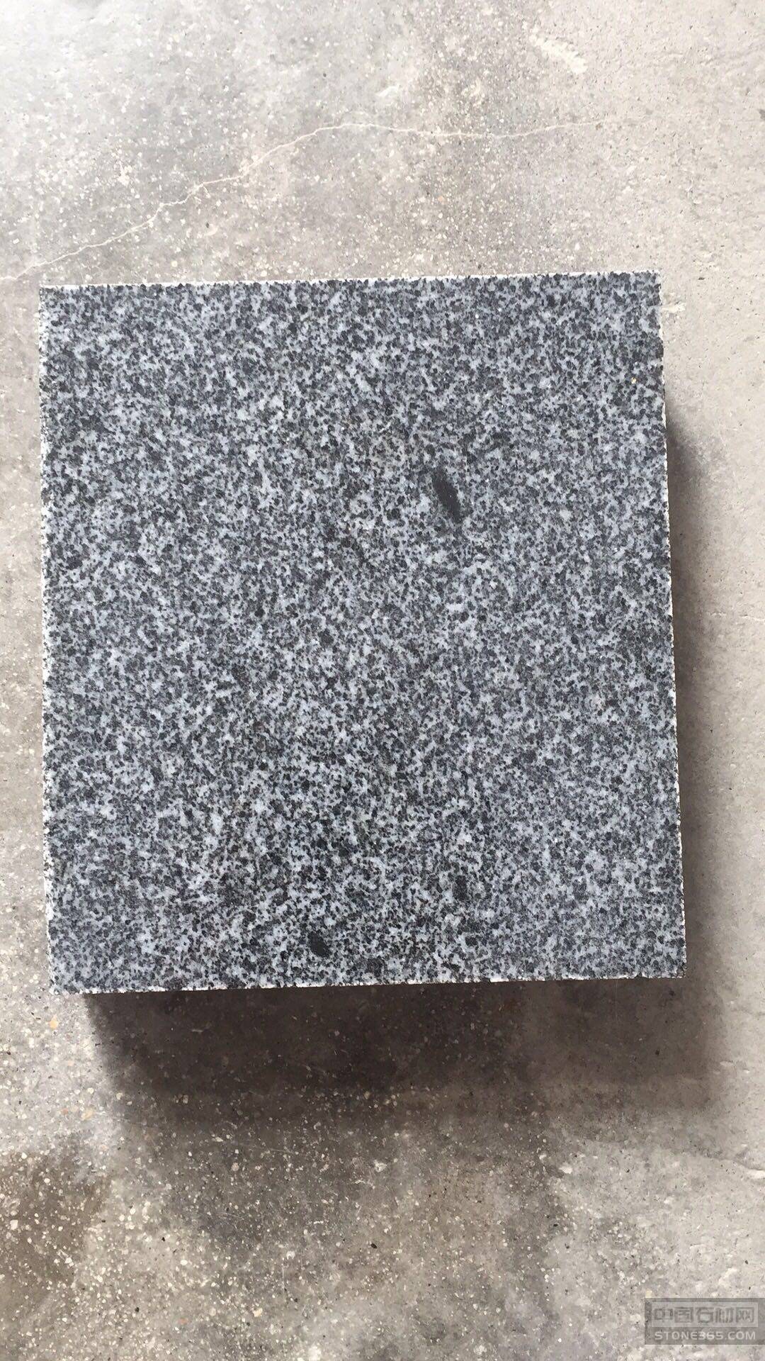 沙利士红花岗岩 自然之美与实用价值的完美结合